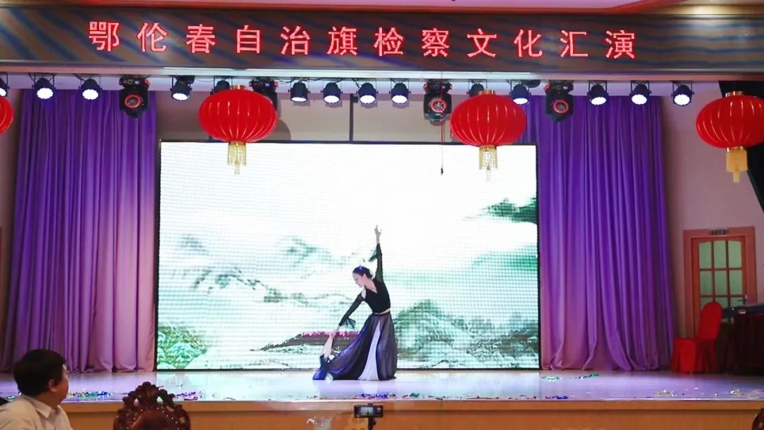 图为独舞检心归.jpg