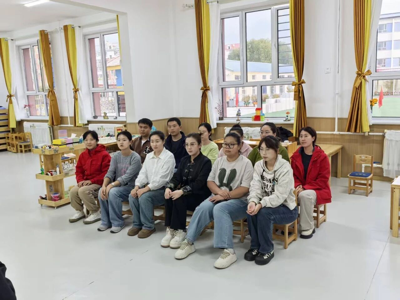 图为讲课.jpg