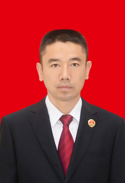 李岱岷鄂伦春自治旗人民检察院党组书记检察长
