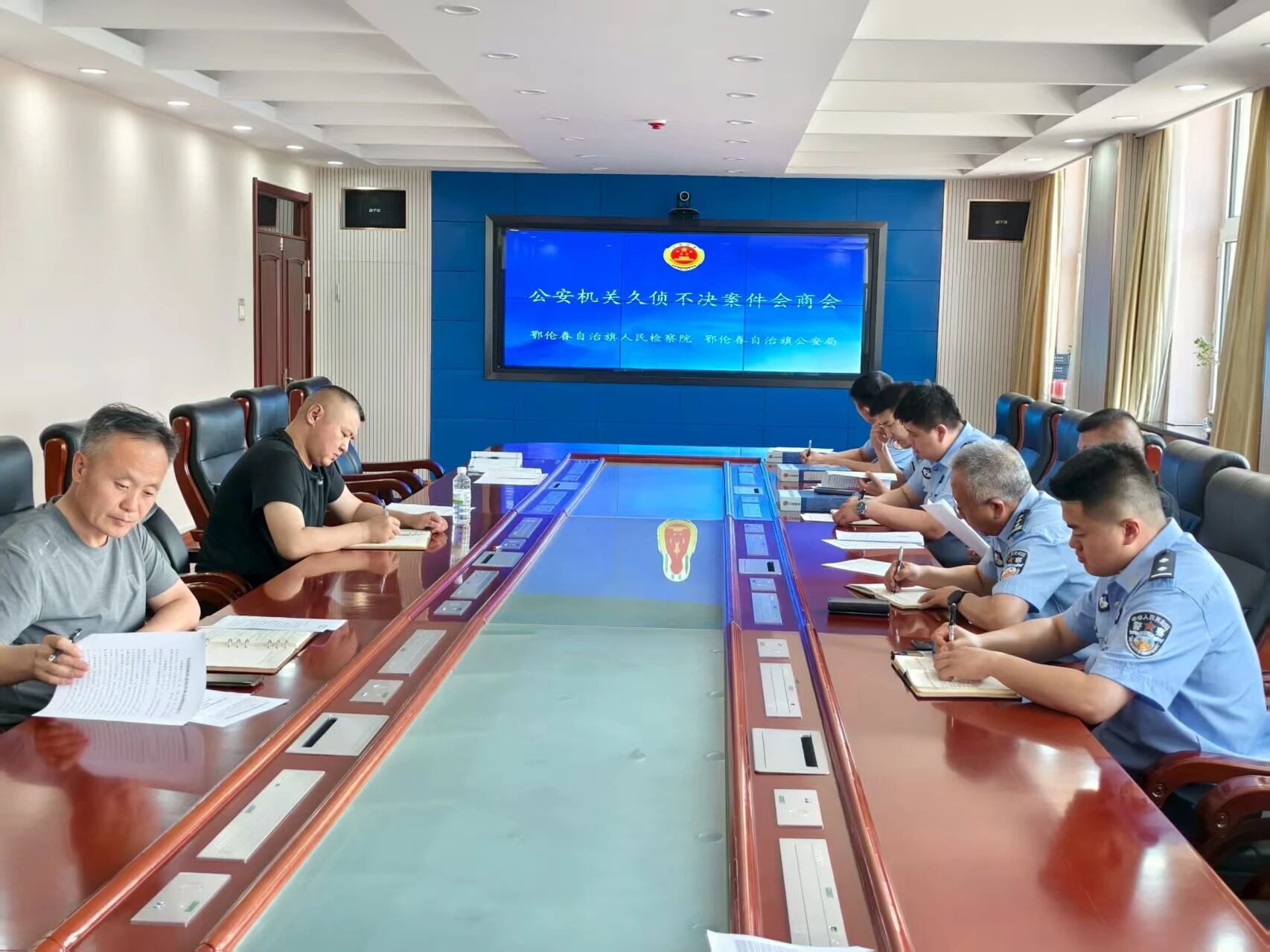 图为焦点探讨.jpg